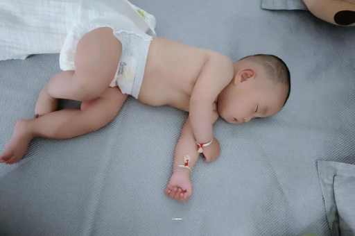阜宁宝宝积食发烧怎么处理